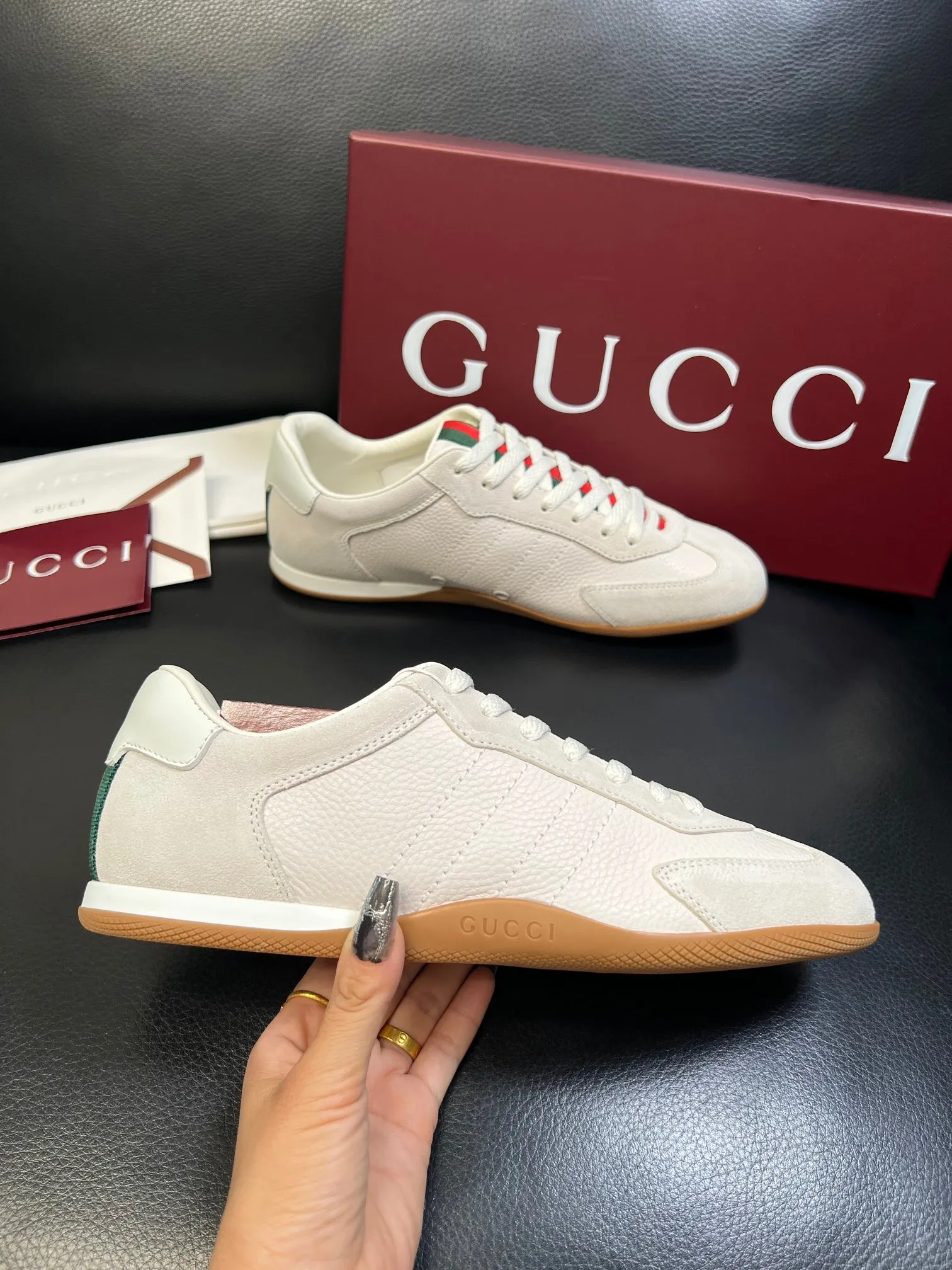 P420. New men's shoes GUCCI [Lightning] latest shoes shipped. Original quality, fashionable, special materials, inner mesh, brand new packaging. The foot feels super comfortable and the workmanship is impeccable Code number: 38-45 No. 058
